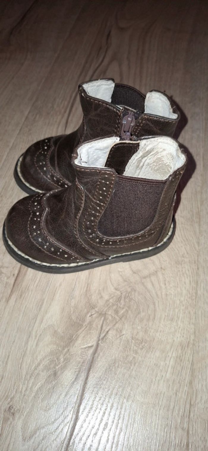 Bottines en cuir T19 comme neuves - photo numéro 2