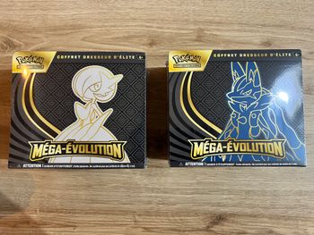 Lot de 2 Coffrets Dresseur d’Élite ME01 – Méga-Évolution Lucario & Gardevoir