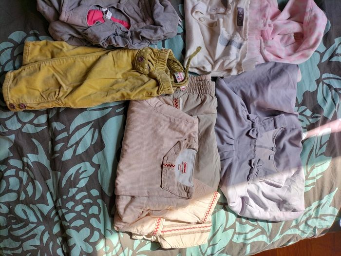 Lot vêtements fille 11 habits 9 mois - photo numéro 3