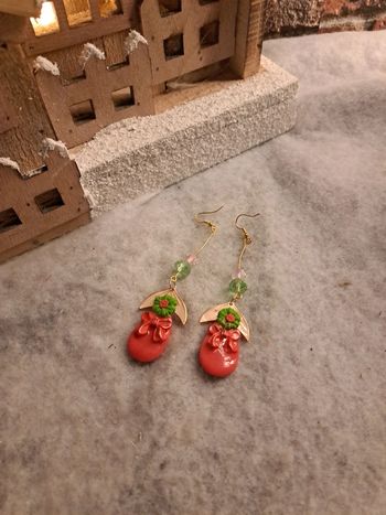 Boucles d'oreilles pendante rose vert