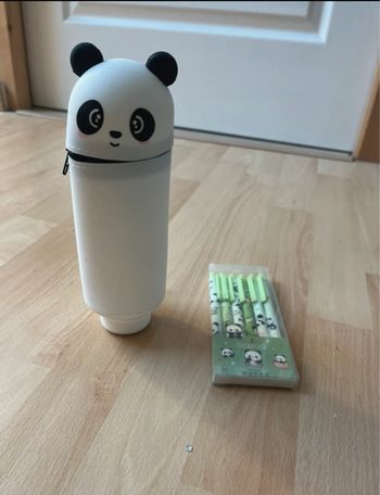 Trousse + 6 stylos panda