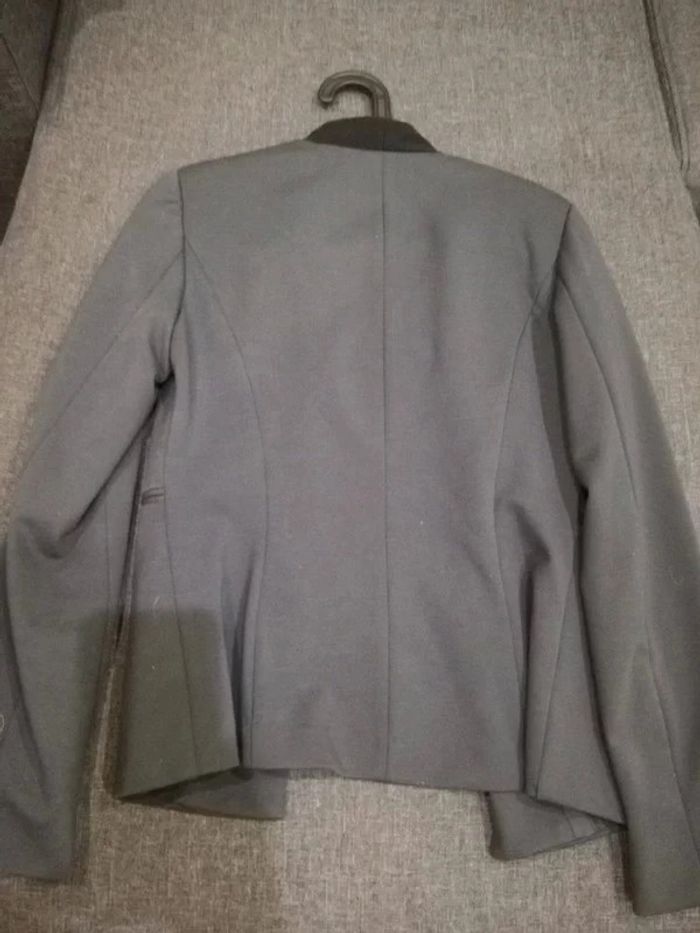 Veste grise - photo numéro 4