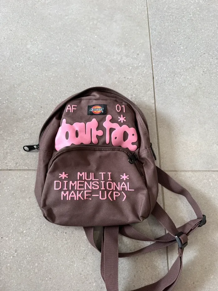 Petit sac à dos Dickies, bon état, 20*24cm