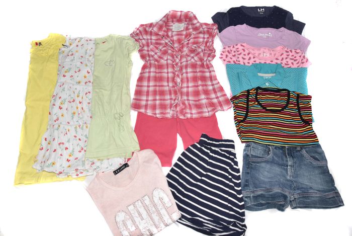 Lot de vêtements fille été 8 ans (2) - photo numéro 1