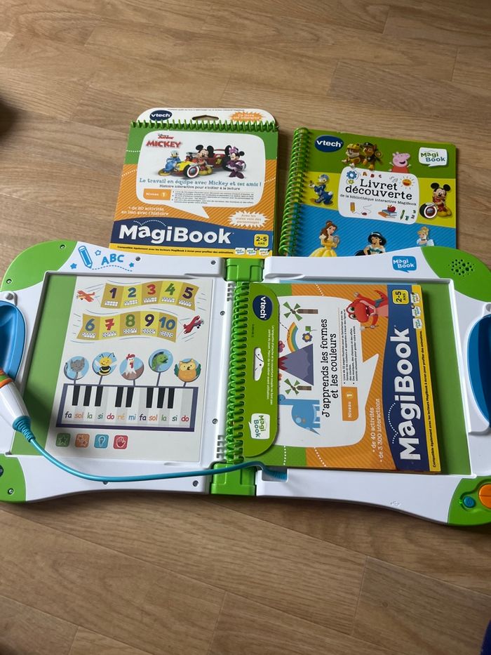 Magibook comme neuf avec 3 livres - photo numéro 3