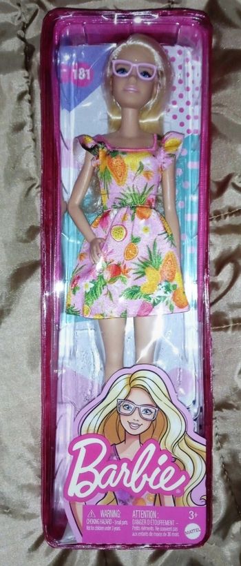 Poupée barbie fashionista numéro 181