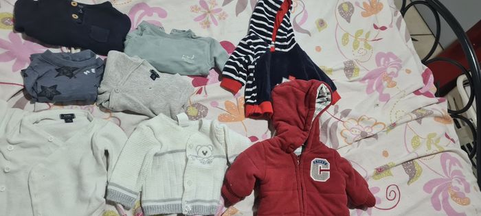 Lot vêtements garçon naissance / 1 mois - photo numéro 2