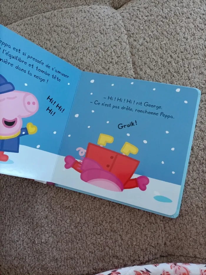 Livre cartonné Peppa pig : Peppa fait un bonhomme de neige - photo numéro 8