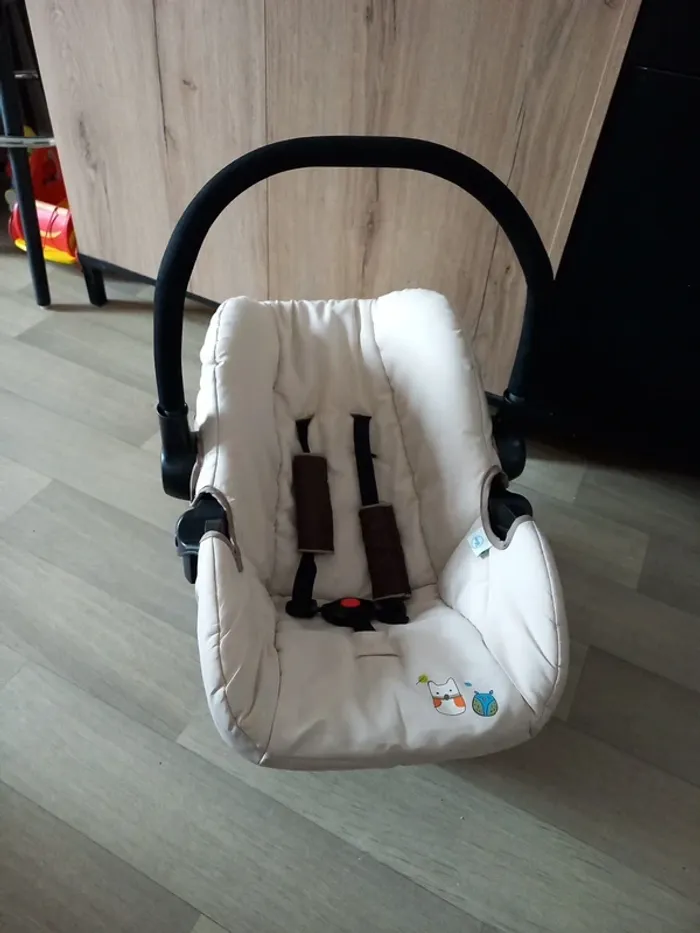 Cosy siège auto bébé