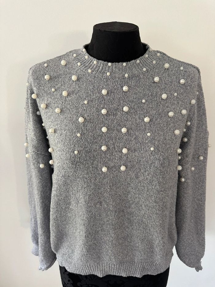 Pull gris à perles - photo numéro 2