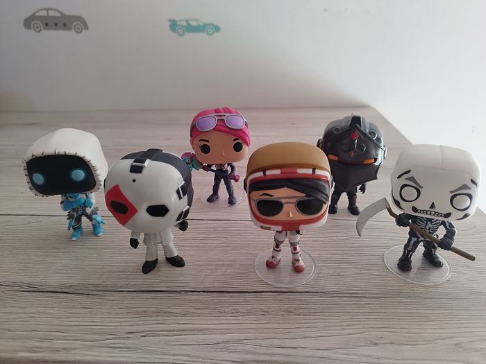 Lot de 6 figurines pops