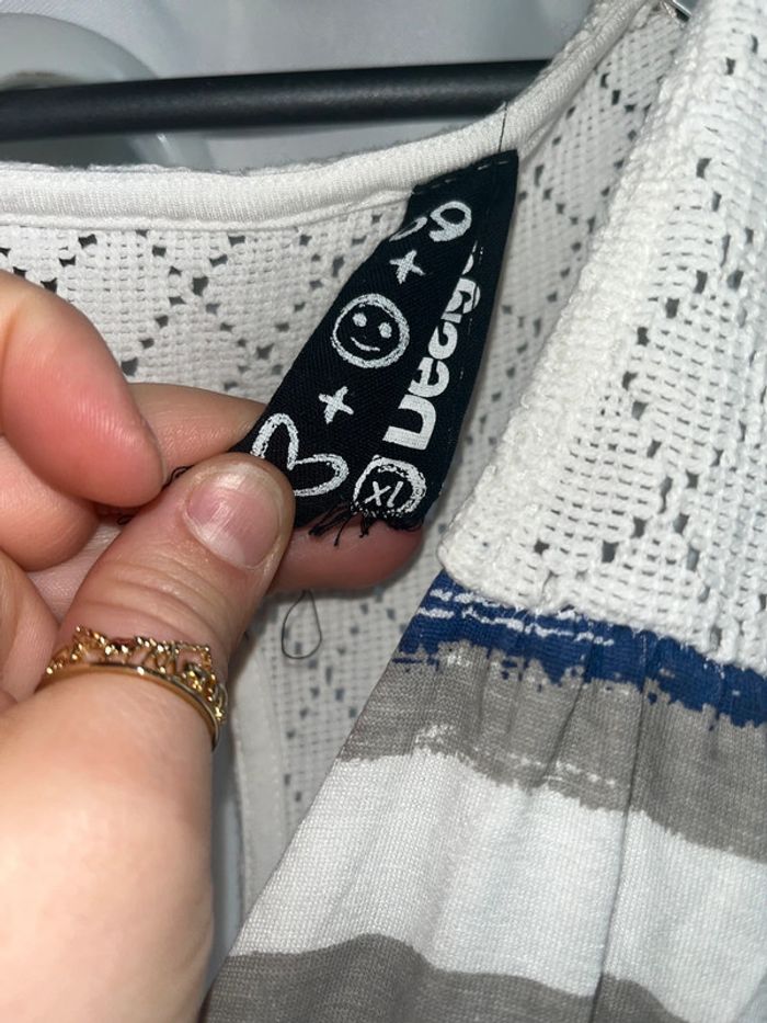 Robe longue blanche à fleurs - photo numéro 4