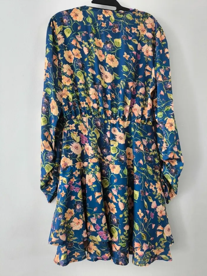 Robe fleurie Joymiss – Taille 42 – Neuve avec étiquette - photo numéro 4