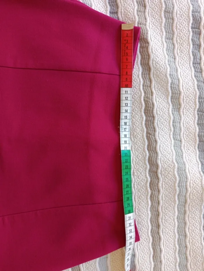 Jupe Camaïeu t.36 framboise - photo numéro 3