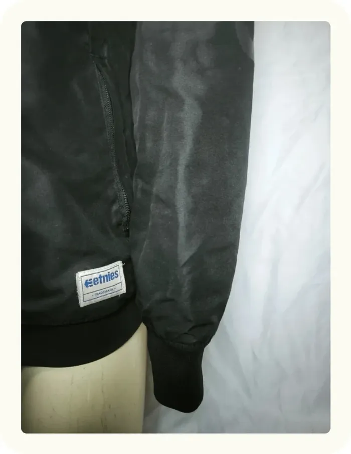 Blouson veste coupe vent homme Ethnies Taille S 36 - photo numéro 4