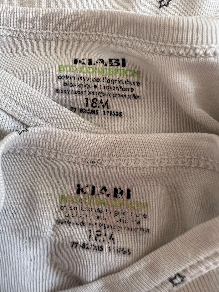 Lot de 2 bodies blancs taille 18 mois Kiabi - photo numéro 10