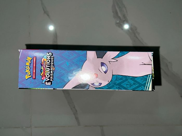 Coffret Pokémon collection premium avec figurine 8.5 évolutions prismatiques - photo numéro 6