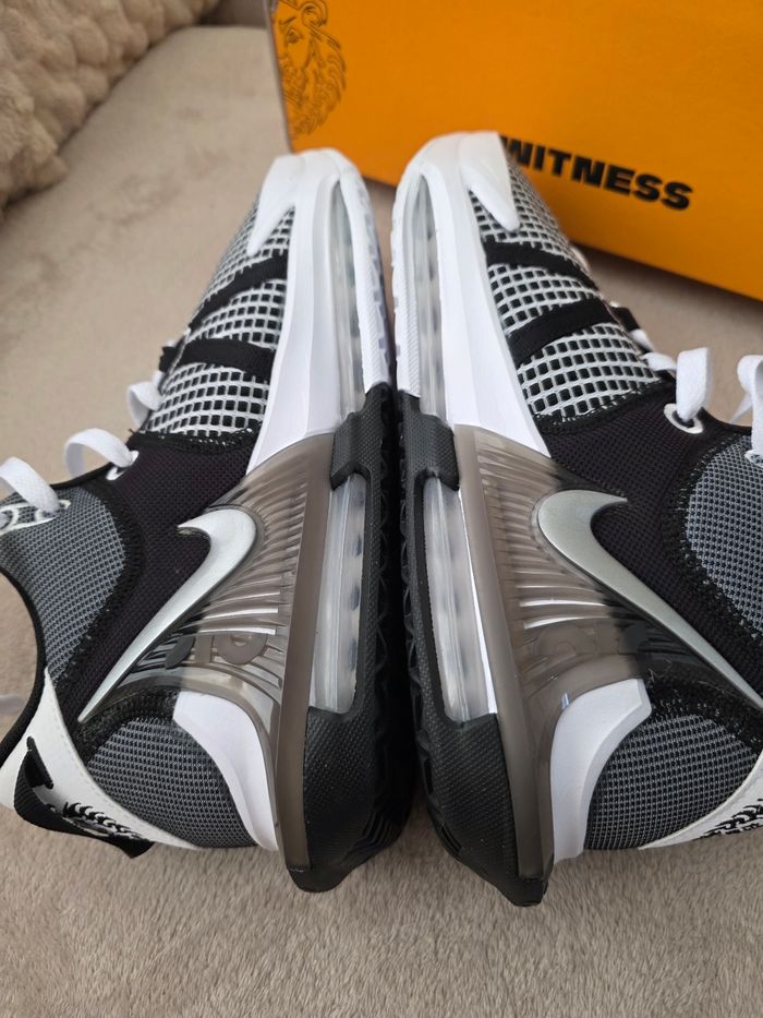 Basket nike lebron witness VII neuf pointure  44 original - photo numéro 3