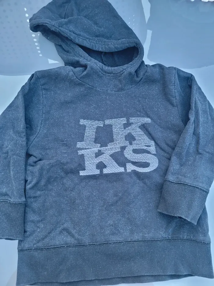 Sweat hyper chaud ikks 5 ans
