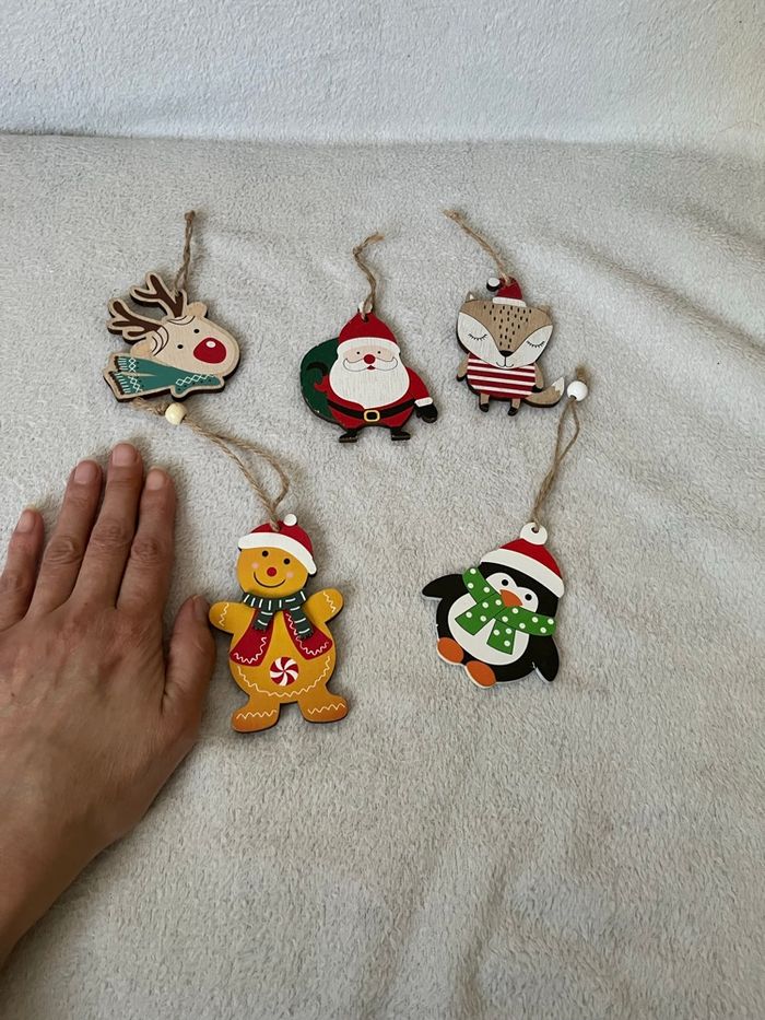 Lot 5 suspensions sapin bois Neuf - photo numéro 2