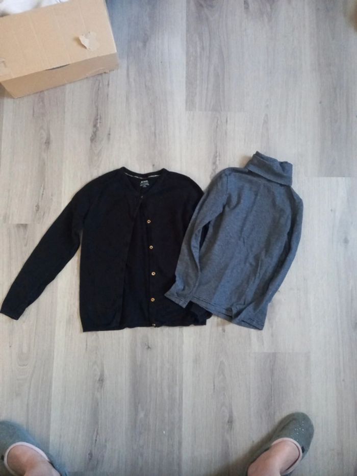 Lot de 2 vêtements. Fille 10 ans