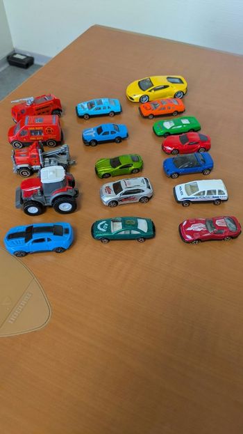 Lot petites voitures