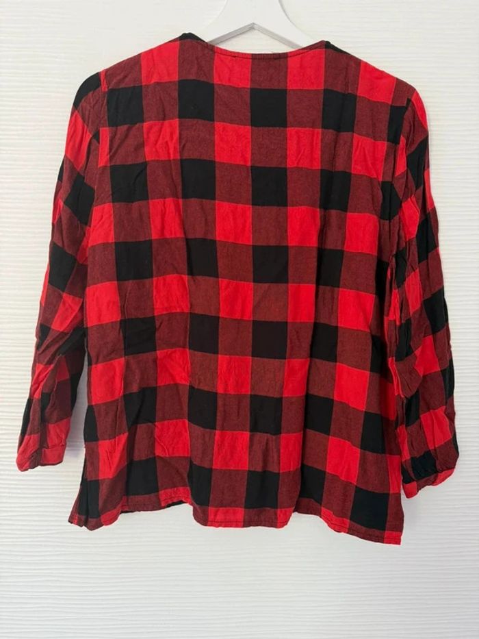 Haut chemise à carreaux rouges et noirs manches trois quart avec décolleté et lacets - photo numéro 4