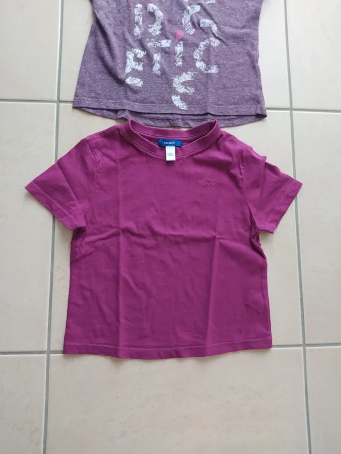 Lot de deux t-shirts d'été manches courtes filles taille 5 ans marque Okaïdi - photo numéro 3