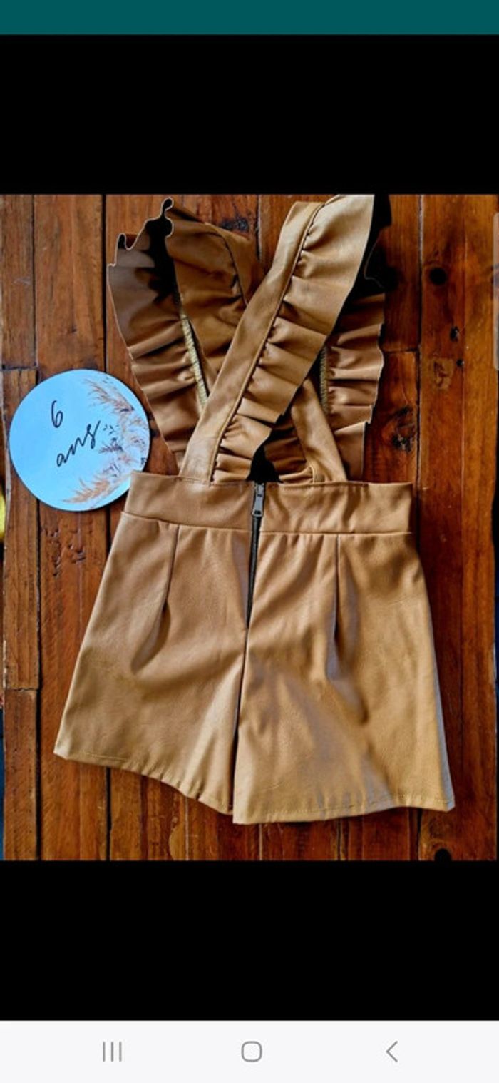Salopette short simili cuir 6 ans - photo numéro 2