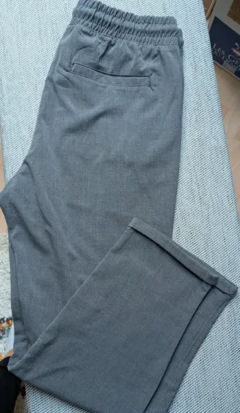 Pantalon gris Lefties
