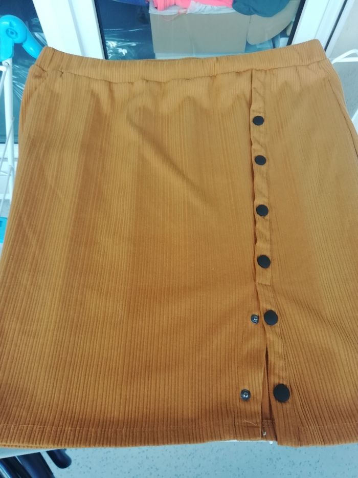 Jolie Jupe jaune moutarde 3XL