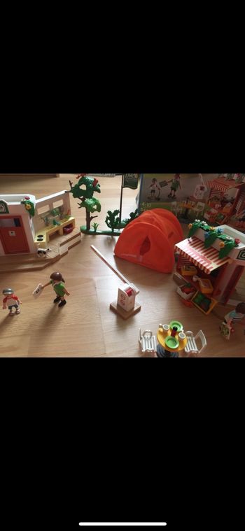 Playmobiles camping
