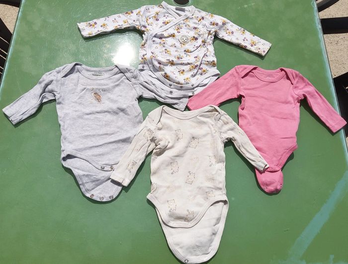 Bodies fille 3 mois