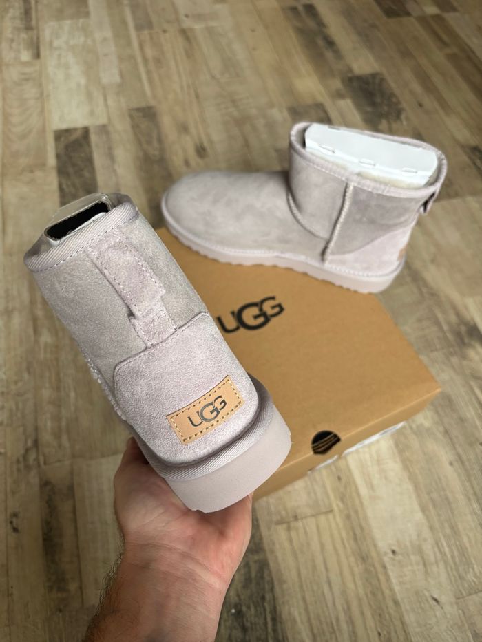 Ugg Classic Mini II Pale Smoke Taille 41 - photo numéro 4
