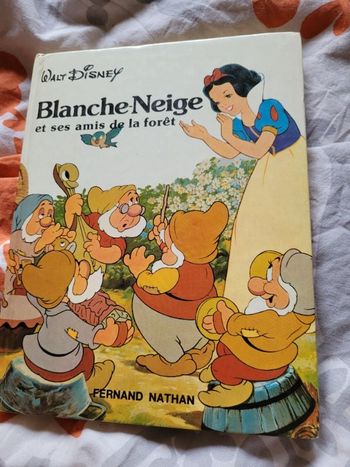 Blanche neige et les amis de la foret