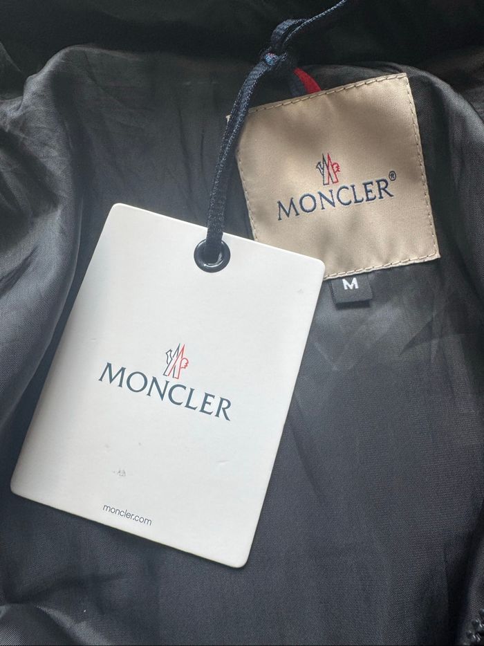 Doudoune Moncler - photo numéro 4