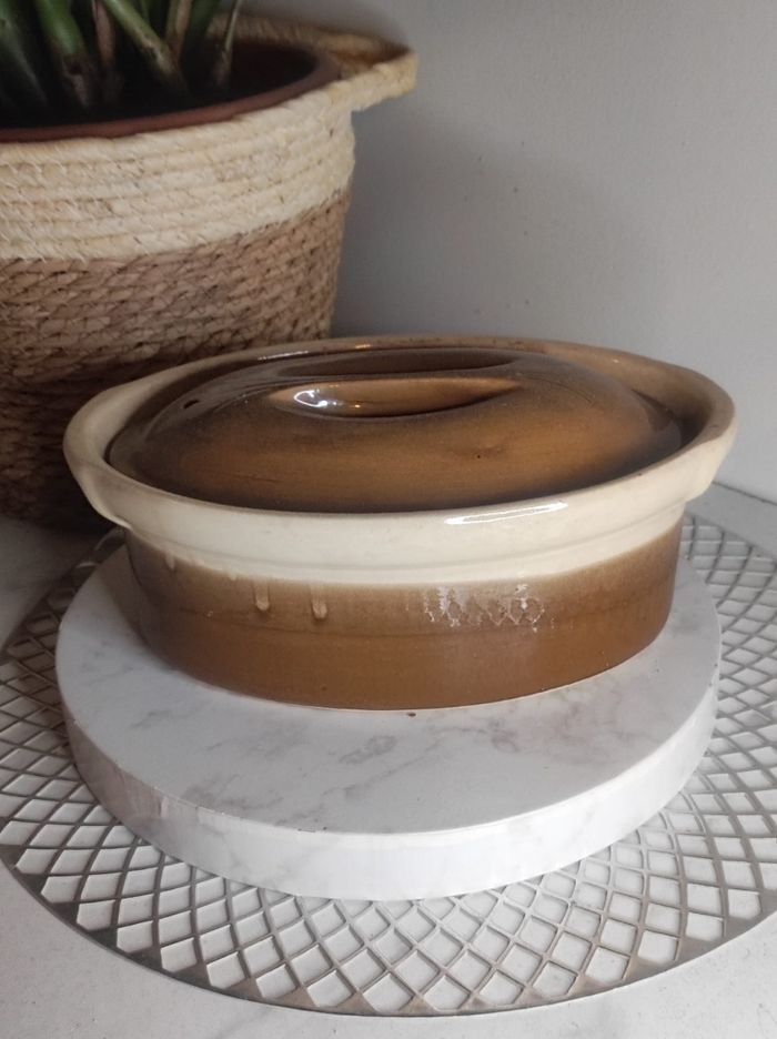 Grande terrine en grès vernissé