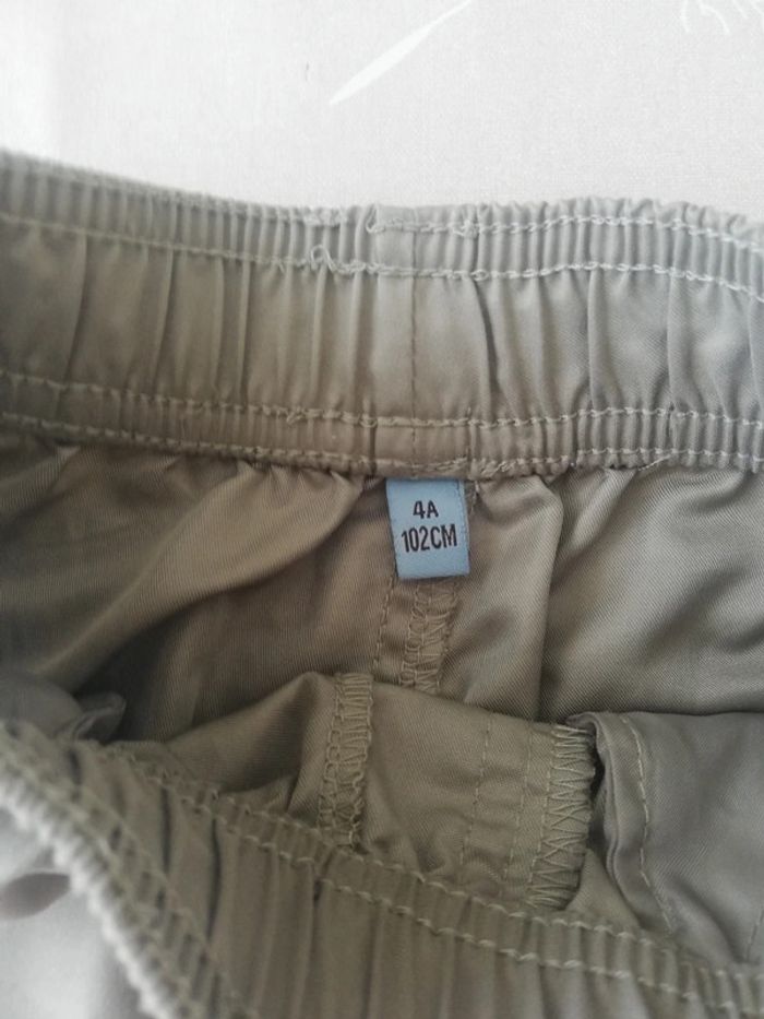 Bermuda kaki 4 ans - photo numéro 2