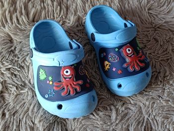 Sabots plastique bleu 27