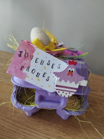 Boite cadeau de table enfants pour Pâques