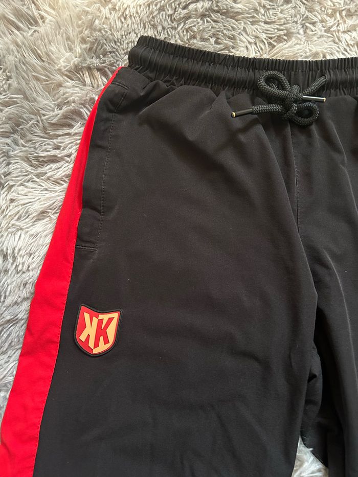 Pantalon de survêtement FK Creed II noir/rouge Taille S - photo numéro 4