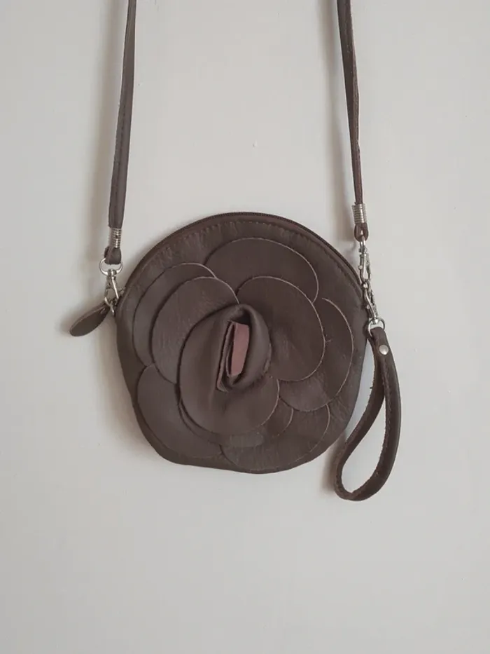 Pochette Forme Fleur 🪷 - photo numéro 5
