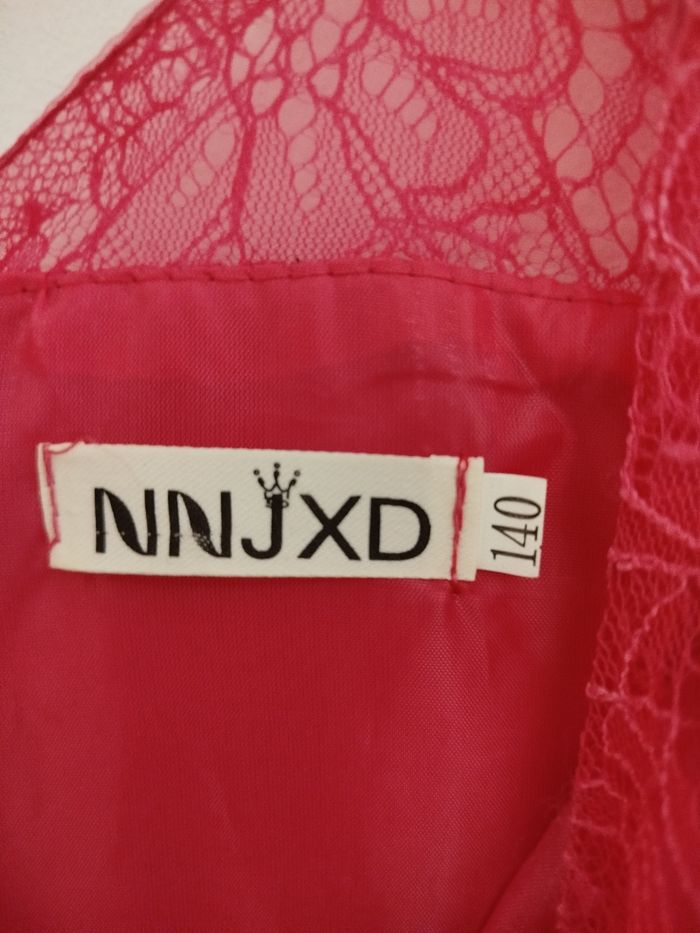 Robe de cérémonie taille 140cm rose fushia - photo numéro 3