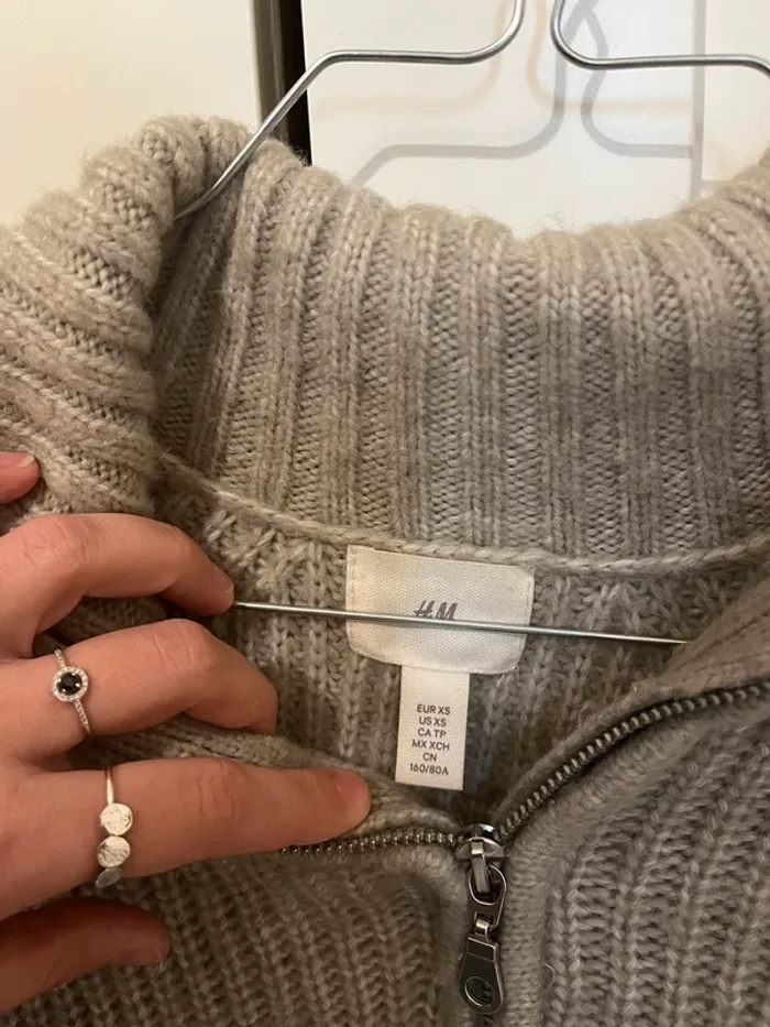 Gros pull d’hiver - photo numéro 3