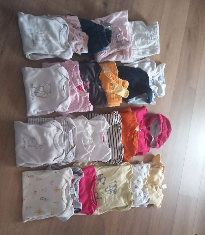 Lot vêtements fille 12 mois