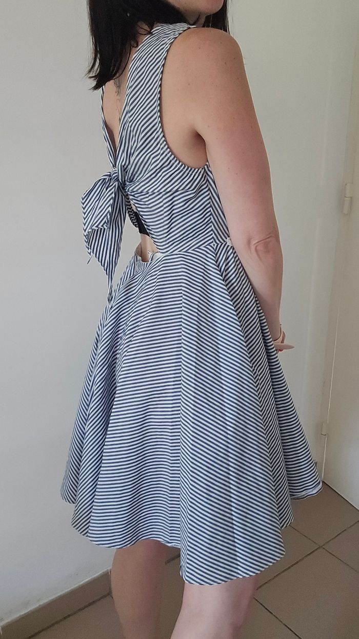 Robe tally weijl taille 38 - photo numéro 3