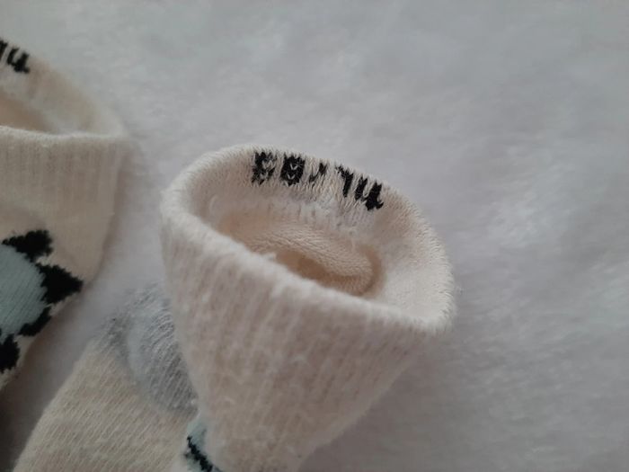 Chaussures souples et chaussettes bébé - photo numéro 9