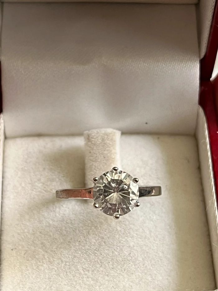 Jolie bague «solitaire » en argent massif avec zircon T. 54 femme TBE - photo numéro 3