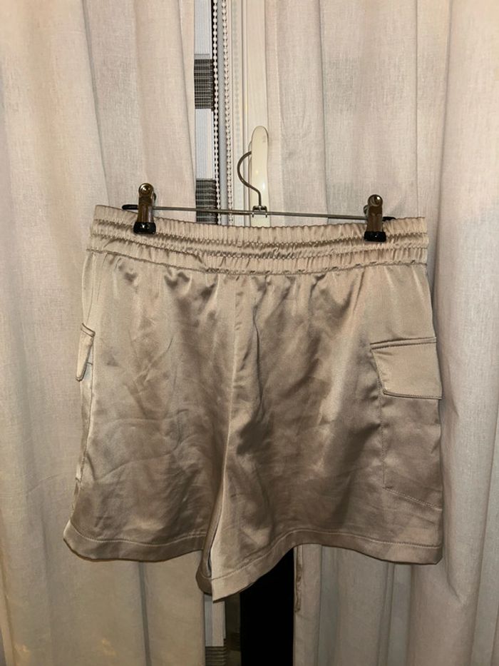 Short effet soie. - photo numéro 5