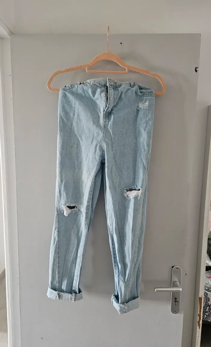 Jean boyfriend destroy bleu clair – Taille 34 - photo numéro 2